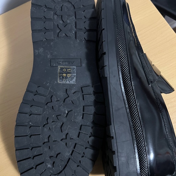 ALDO black mirror face size 12. Trendy sole design for class. - Picture 5 of 6